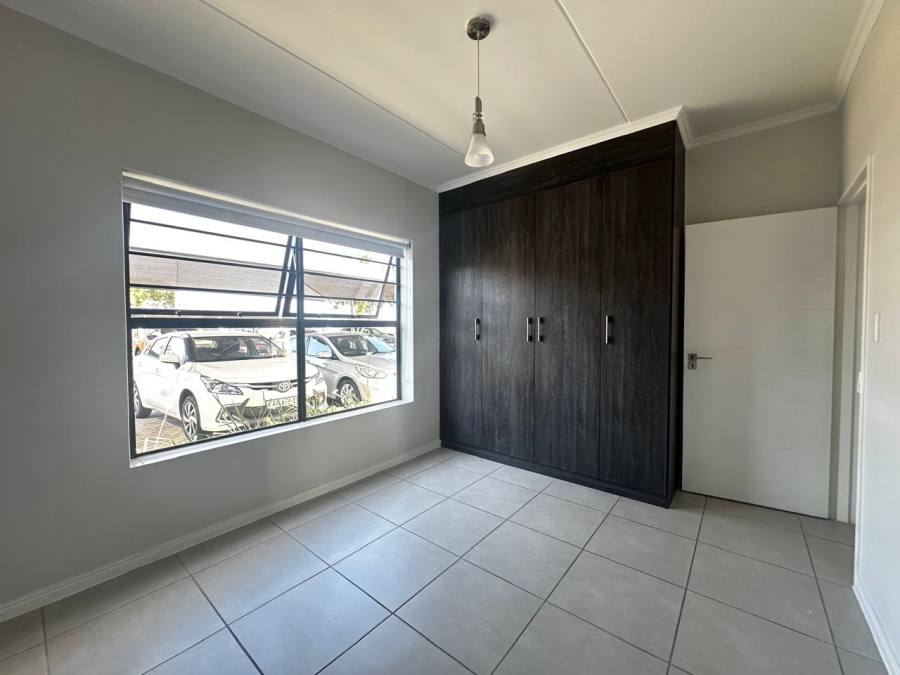 To Let 3 Bedroom Property for Rent in Sandown Western Cape